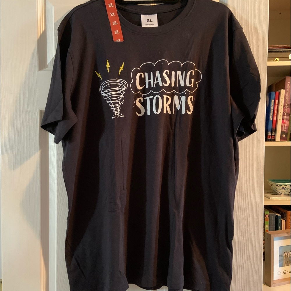 New black t shirt.  XL